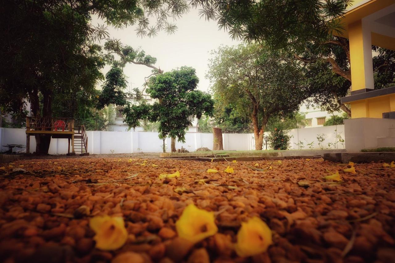 Parul - Elegant Heritage Home At The Heart Of Shantiniketan 外观 照片