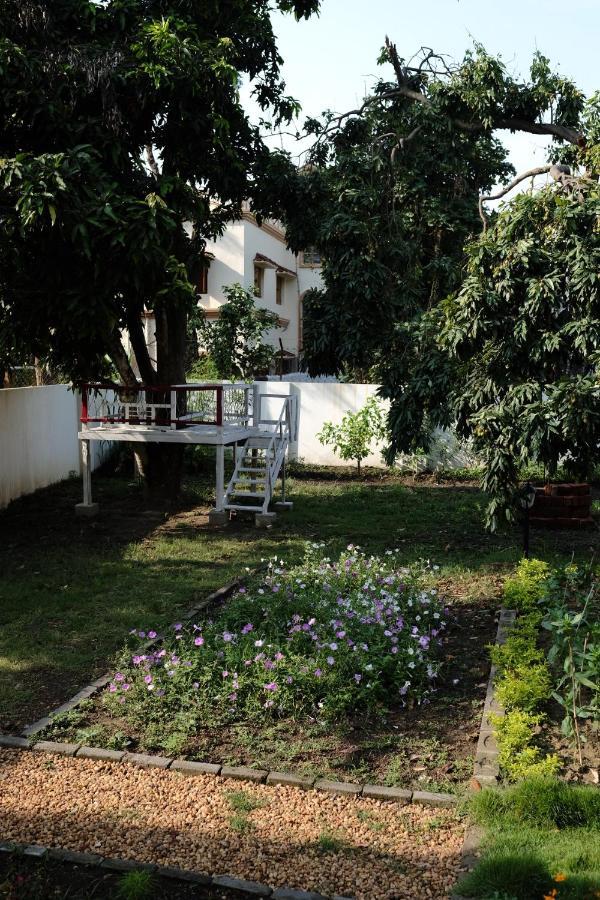 Parul - Elegant Heritage Home At The Heart Of Shantiniketan 外观 照片